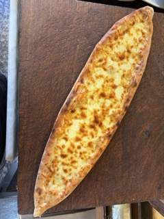 Kaşarlı Pide